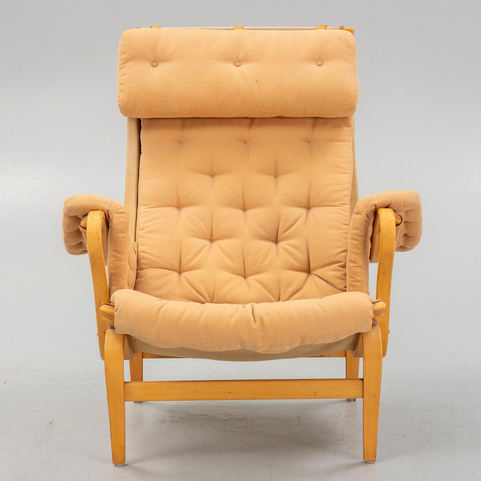 Bruno Mathsson, fåtölj, "Pernilla", Dux, 1900-talets andra hälft.