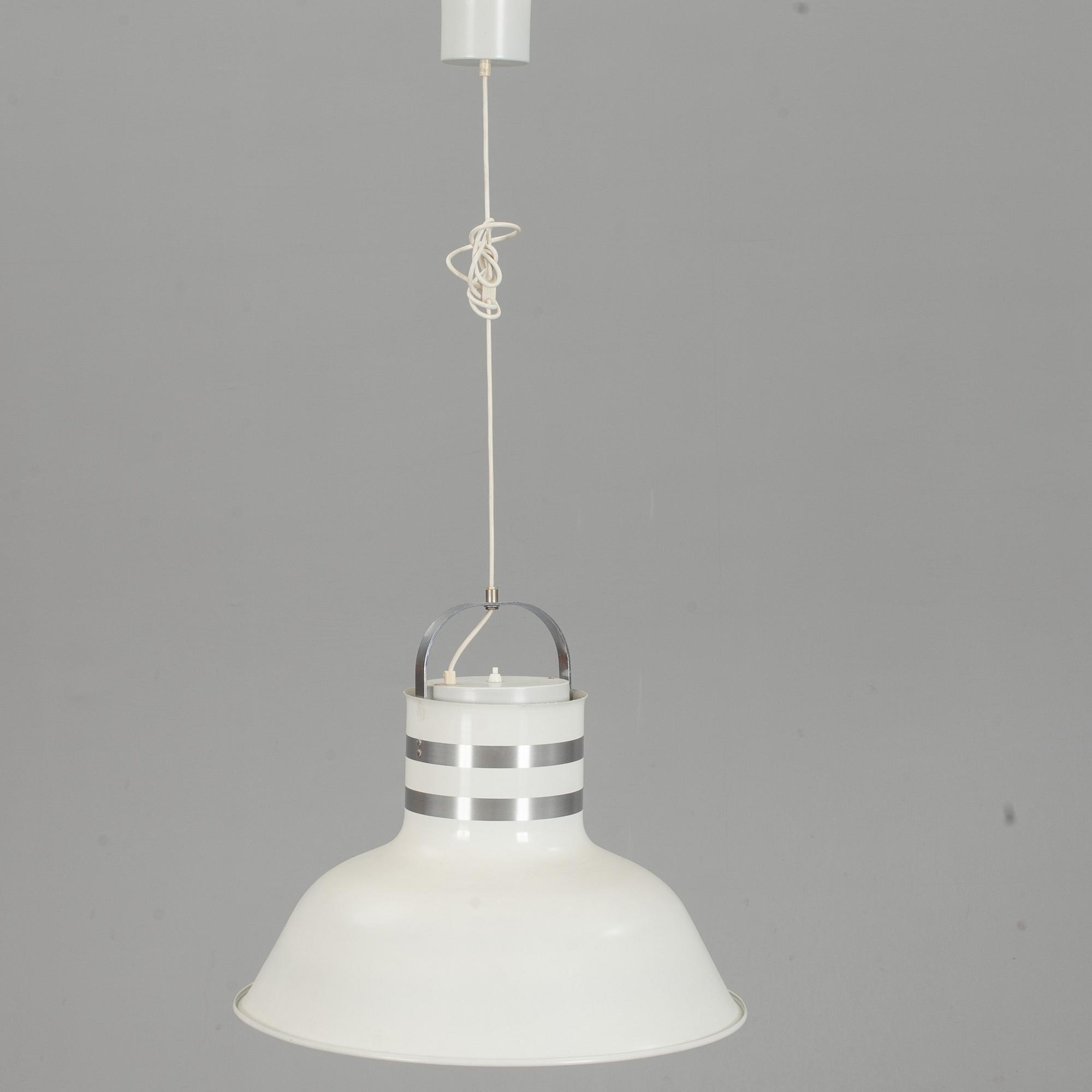 TAKLAMPA, "Hinken", Kosta lampan.