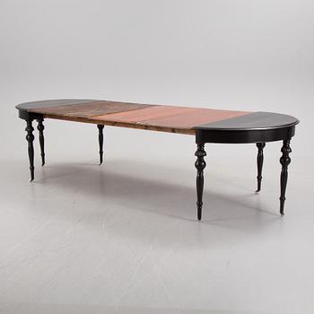 A mid 19th century dinner table.