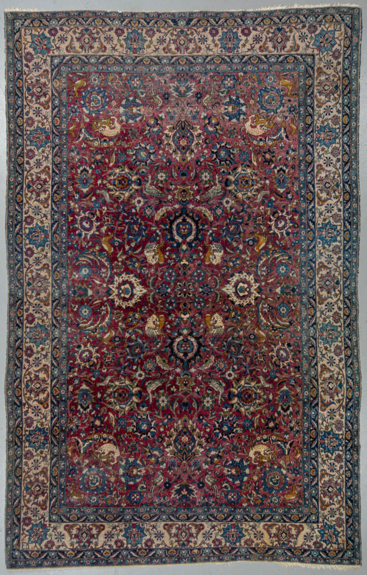 A CARPET, semi-antique Esfahan/Tehran, probably, ca 317,5 x 203,5 - 205 cm.