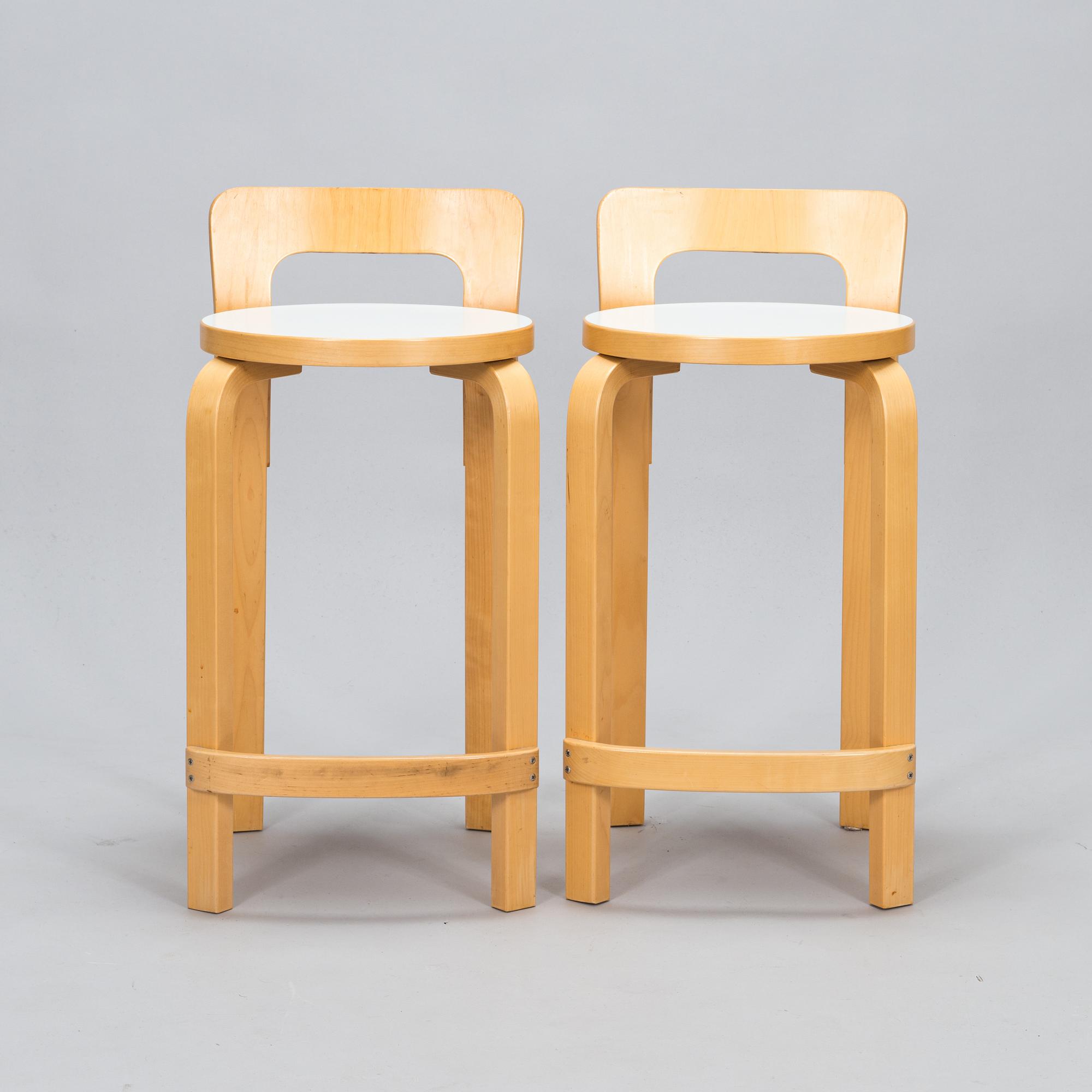 Alvar Aalto, barstolar, 2 st, modell K65, Artek 1997.