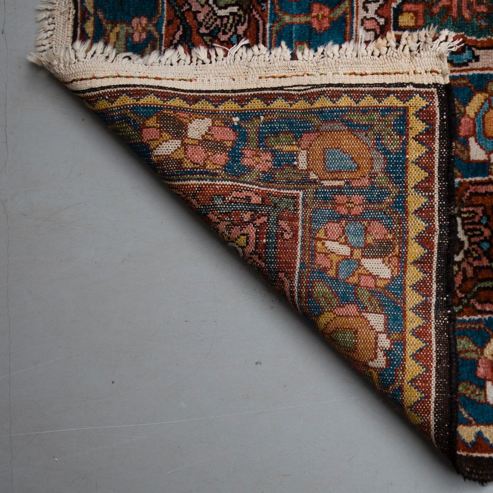 MATTA, orientalisk. Ca 310x206 cm.