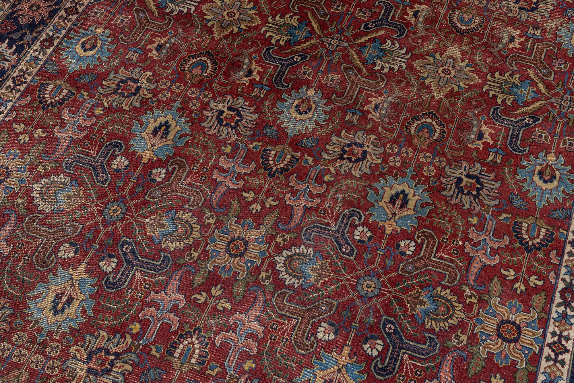 Carpet, oriental, approx. 330 x 214 cm.