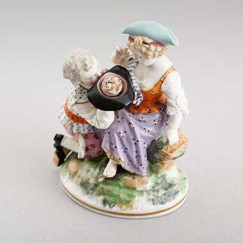 FIGURGRUPP, porslin, Berlin, 1900-talets första hälft.