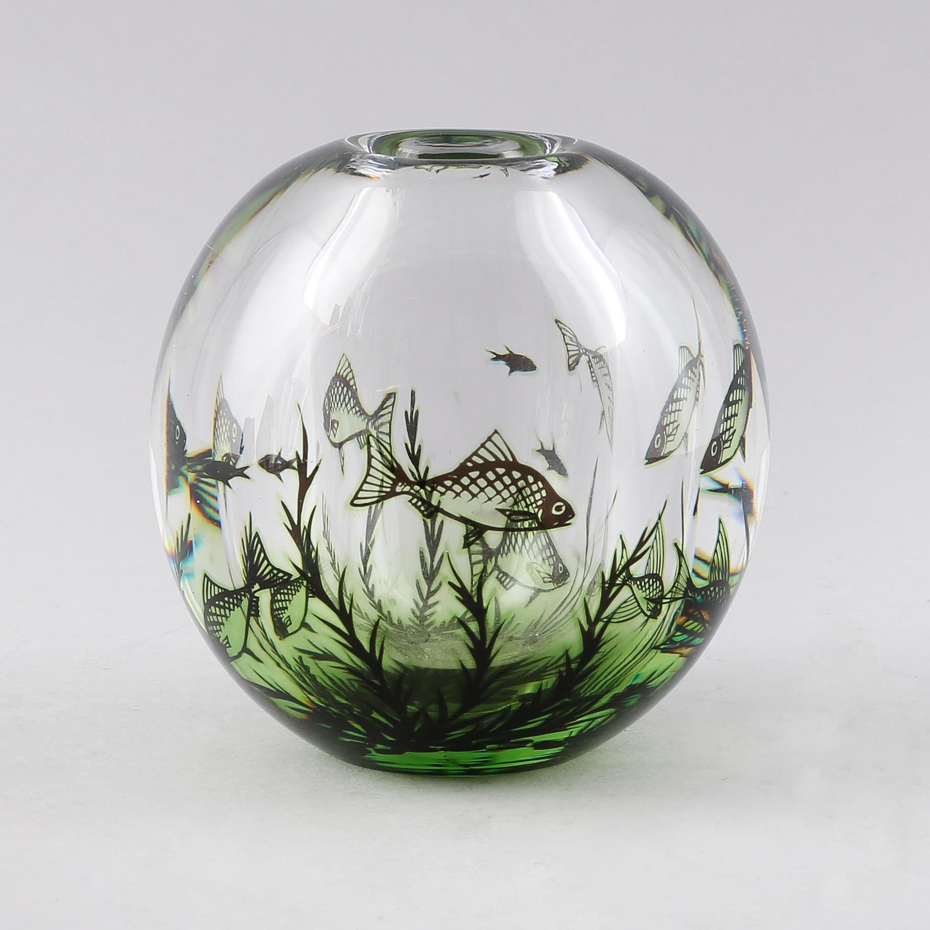 VAS, glas, Fiskgraal, Edward Hald, Orrefors, signerad.