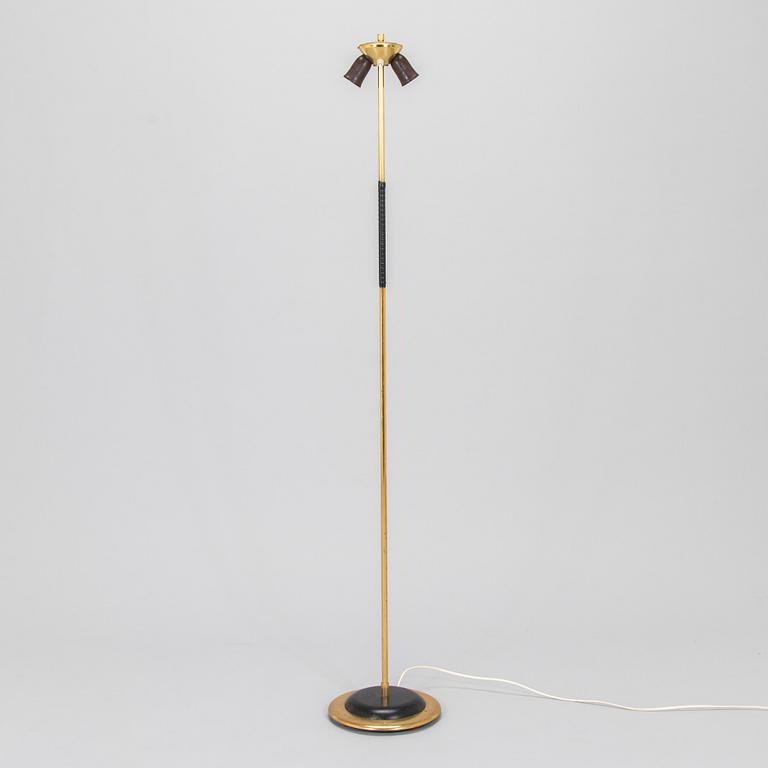 A mid-20th century floorlight for Valinte.