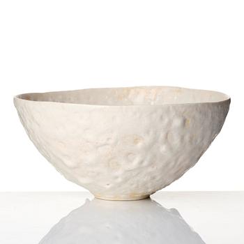 Eva Hild, a stoneware bowl, executed in her own studio, Sparsör, Sweden.