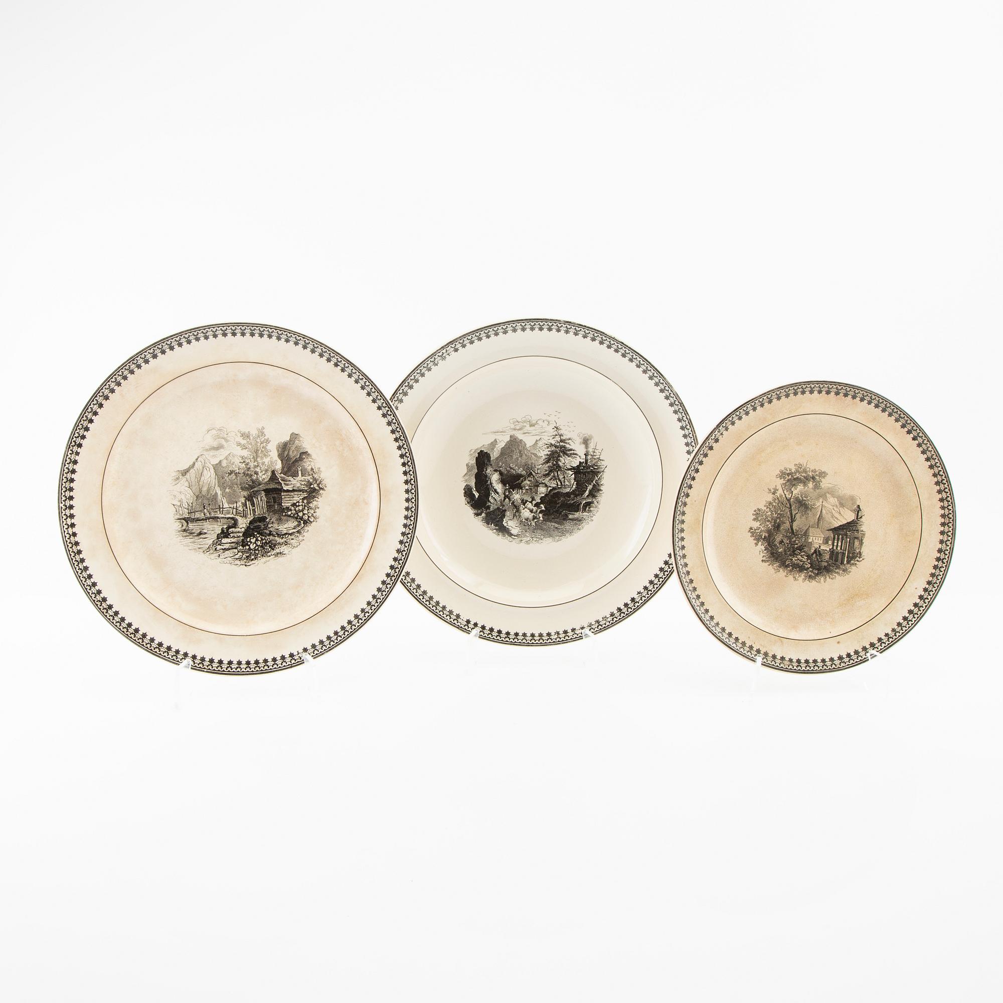 Service 44 dlr, "Old Abbey Ware Alpina" Villeroy & Boch Mettlach Saar Basin circa 1900 stoneware.