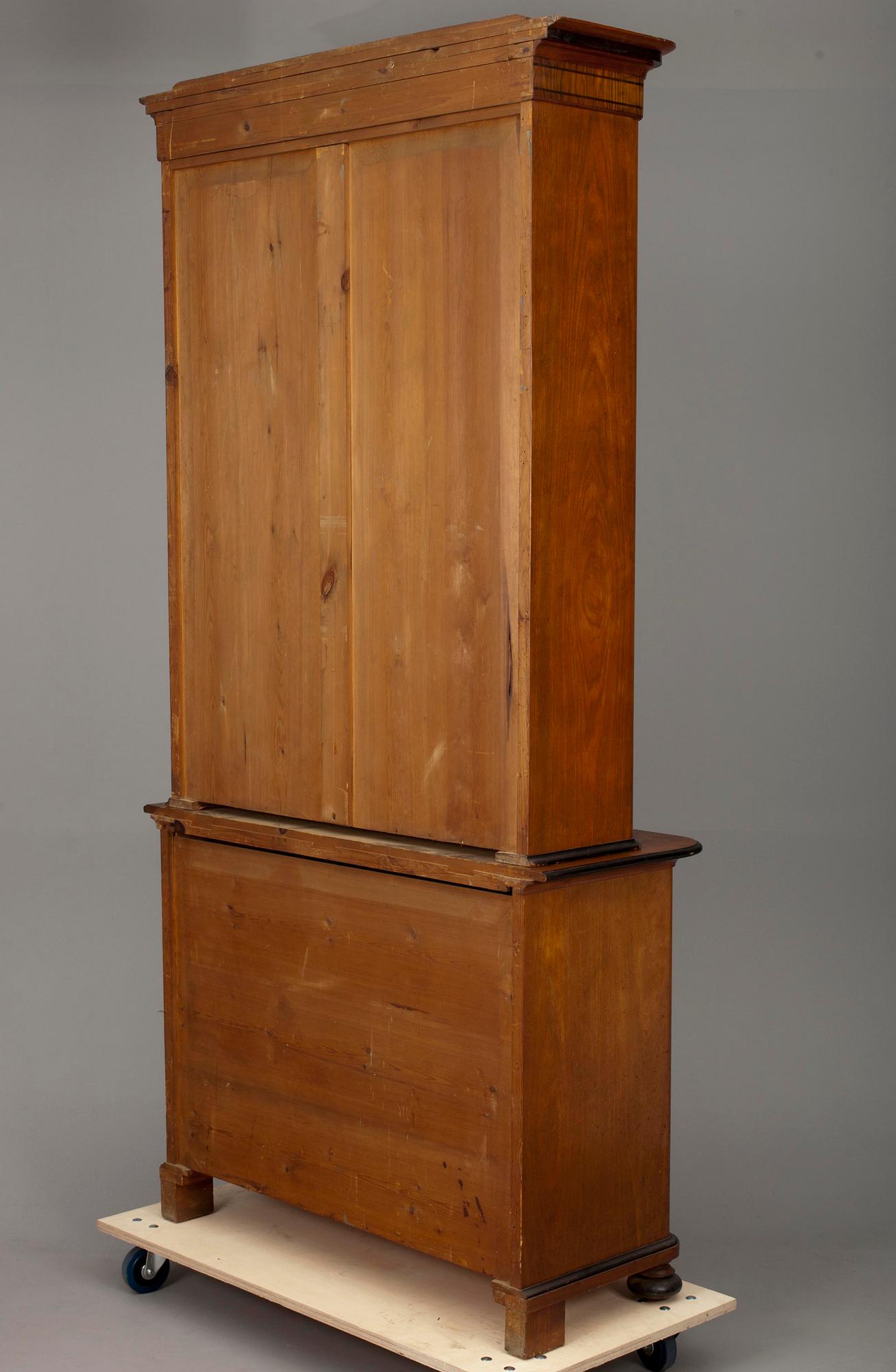 BOKSKÅP, nyrenässans, 1800-talets slut.