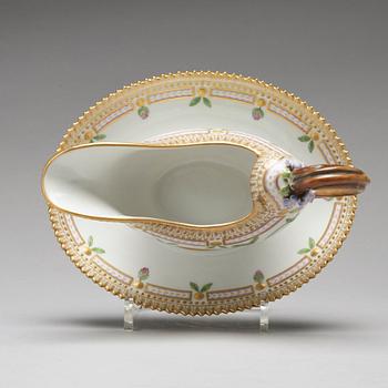 SÅSSNIPA, porslin. "Flora Danica", Royal Copenhagen, Danmark, 1900-tal.