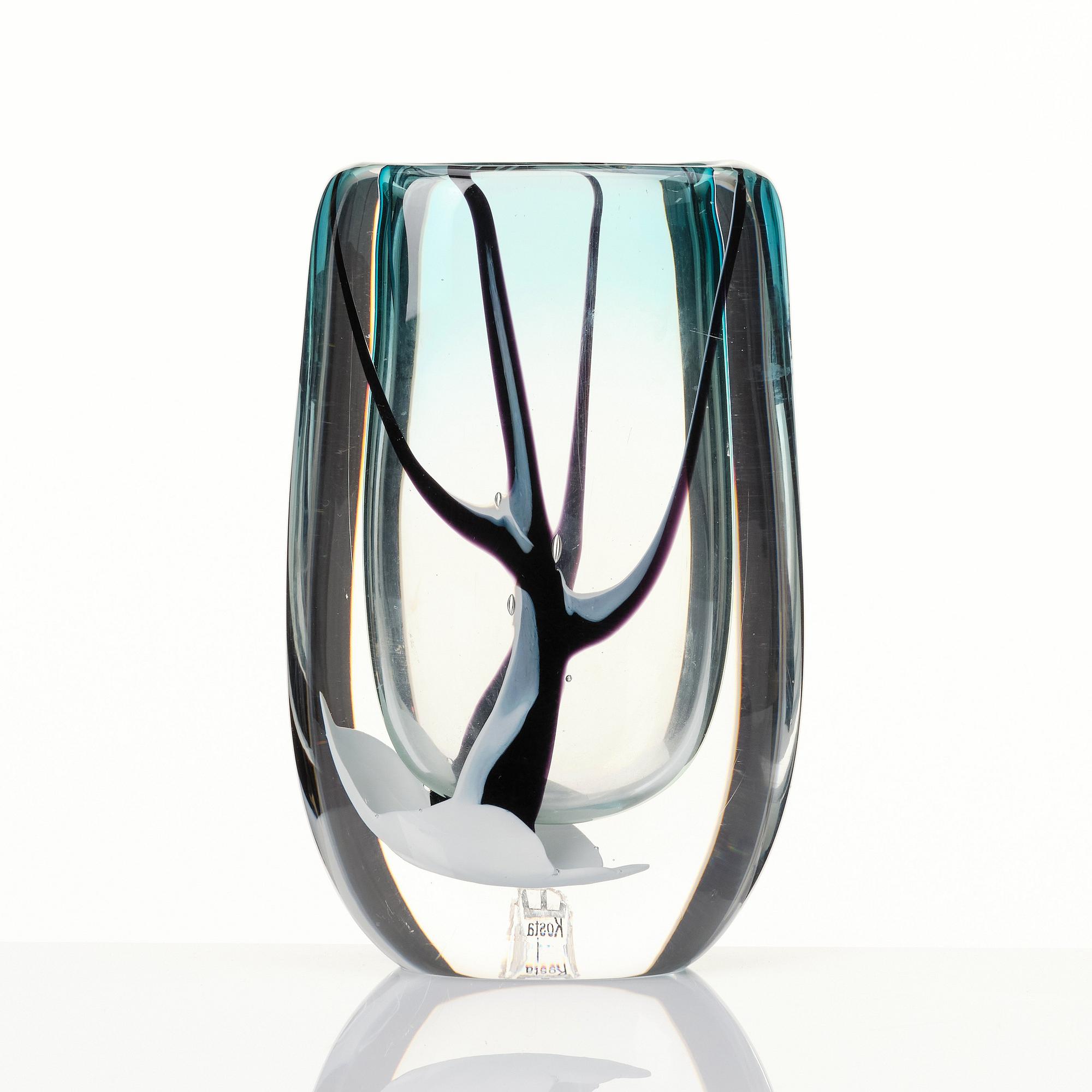Vicke Lindstrand, a "Winter" glass vase, Kosta Glassworks, Sweden 1960s.