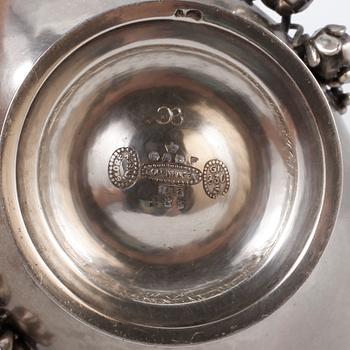 SALTKAR, sterlingsilver, Georg Jensen, Köpenhamn. 1900-talets första hälft. Vikt ca 80 g.