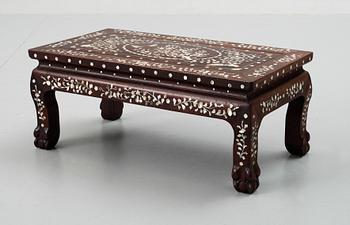 199. A 19/20th century Chinese table.