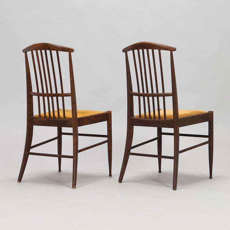 Kerstin Hörlin-Holmquist, A set of six Charlotte chairs with a dining table by Asko, Finland, 1970s.