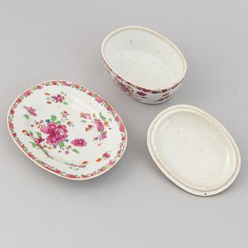 A pair of famille rose export porcelain butter tureens with dishes and covers, Qing dynasty, Qianlong (1736-95).