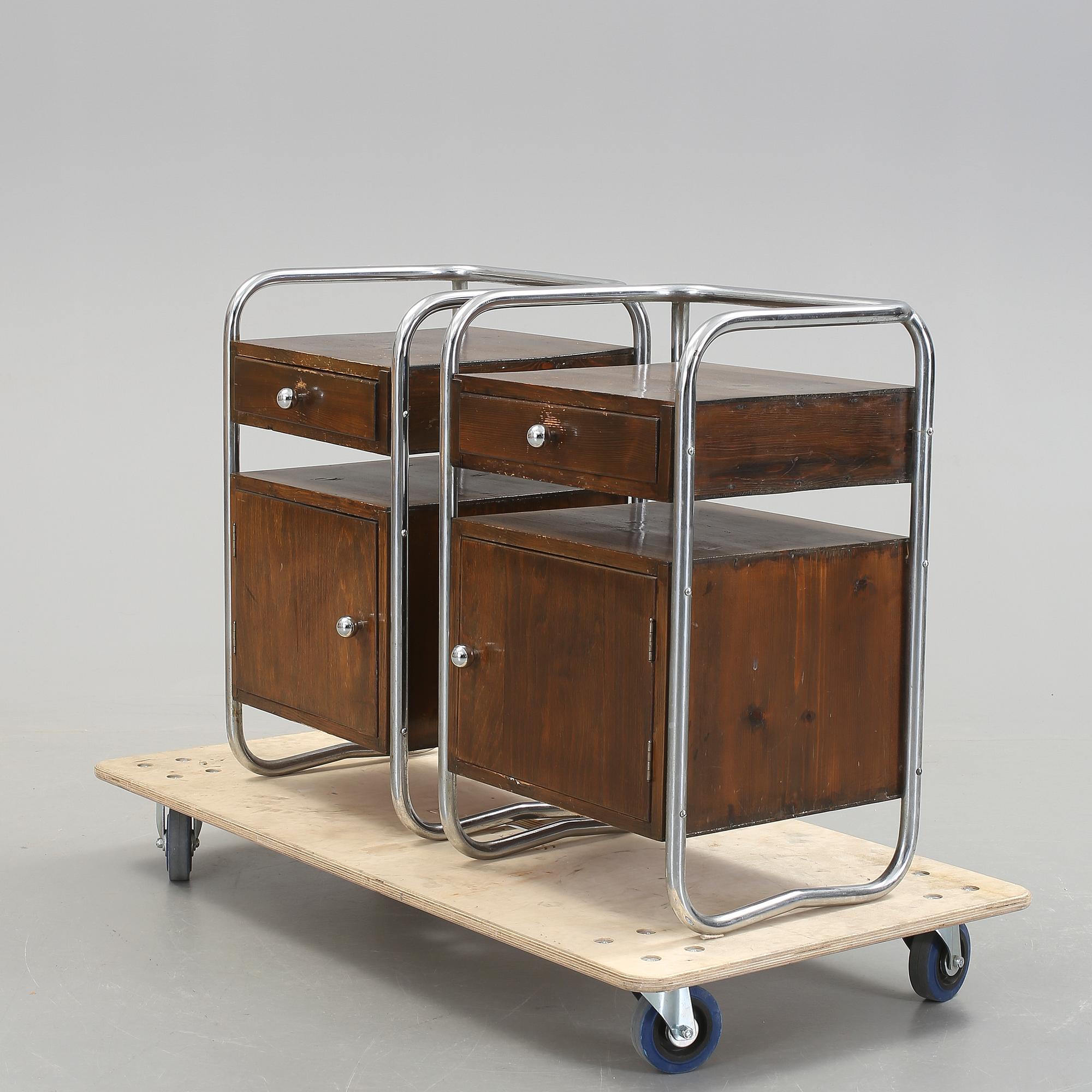 NATTDUKSBORD, ett par, funkis, 1930/40-tal.