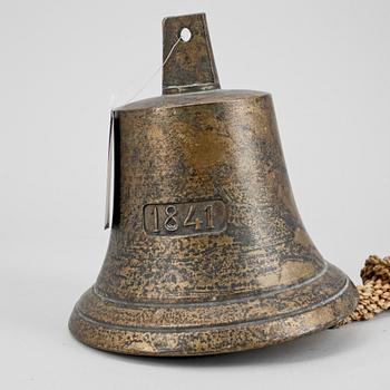 SKEPPSKLOCKA, bär datering 1841.