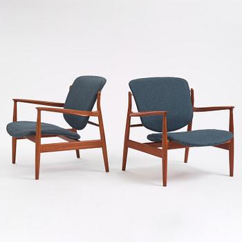 Finn Juhl, a pair of "FD 136" easy chairs, France & Daverkosen, Denmark, 1950s.