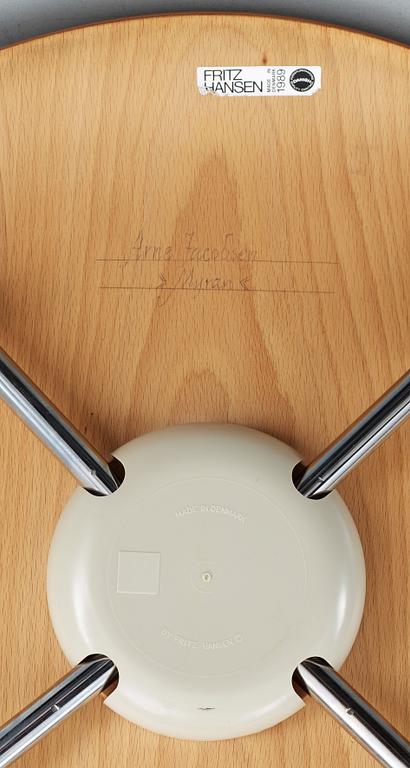 STOL, "Sjuan", Arne Jacobsen, Fritz Hansen, Danmark, 1900-tal.