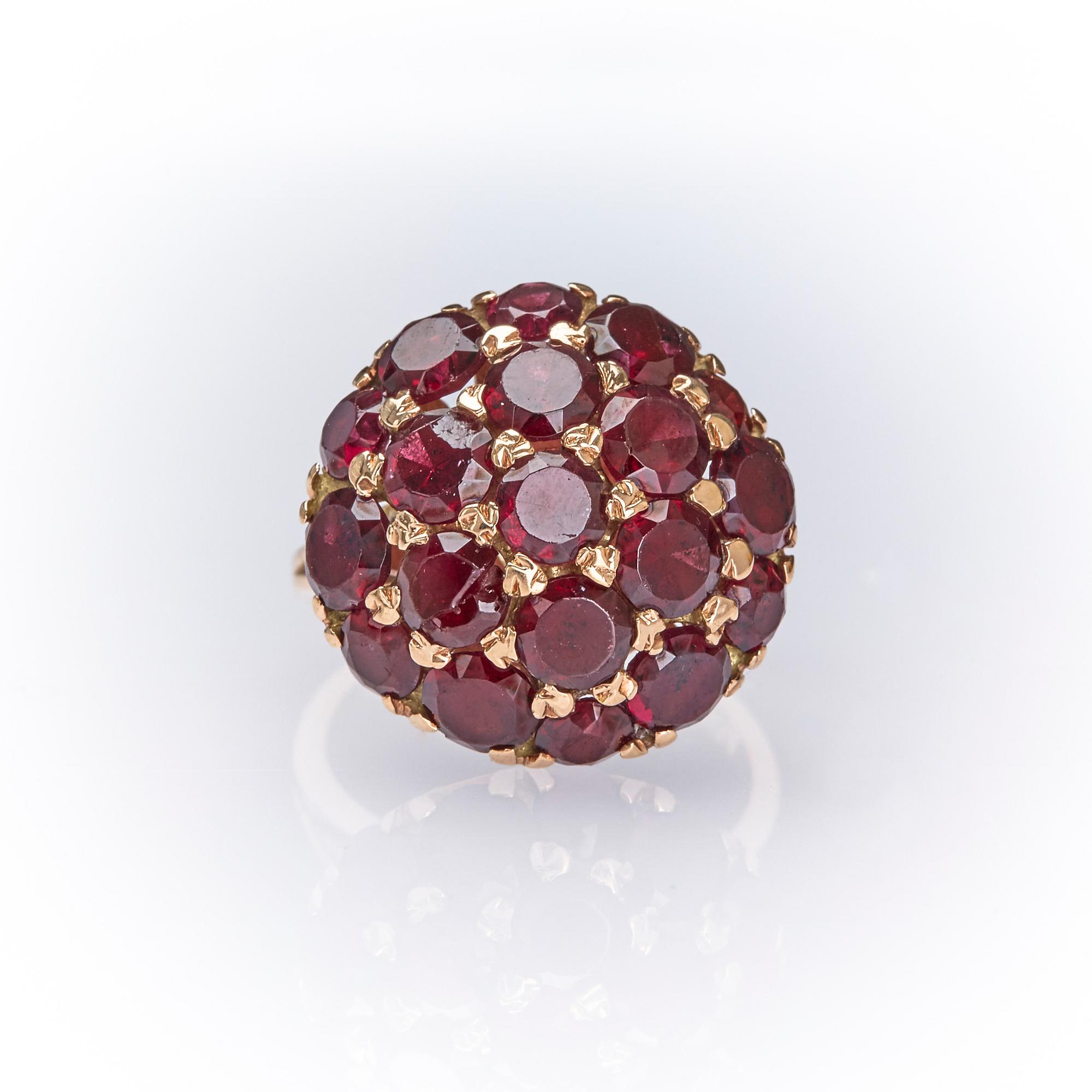 RING, 14K guld med fasettslipade granater.