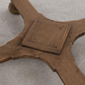 A Baroque table, 18th Century.