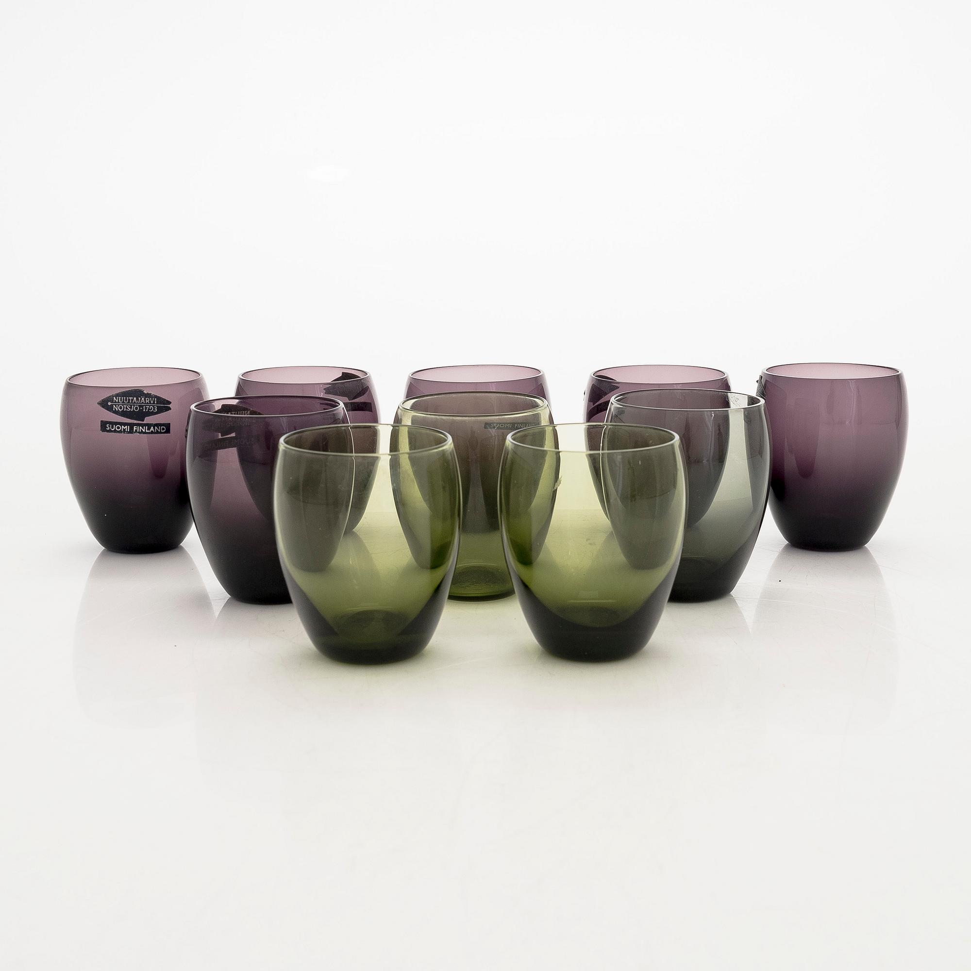 Saara Hopea, karaff, modell 1518 och dricksglas, 10 st modell 2702, Nuutajärvi Notsjö. I produktion 1956-1966.