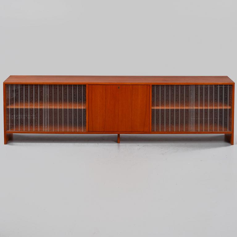SIDEBOARD, 1900-talets andra hälft.