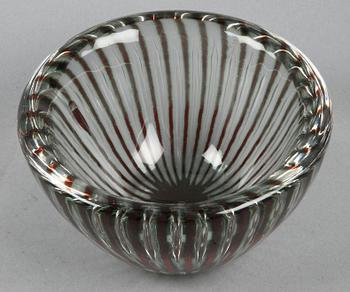 SKÅL, glas,  Edvin Öhrström, Orrefors. Ariel. Sign o numrerad 1760 E.