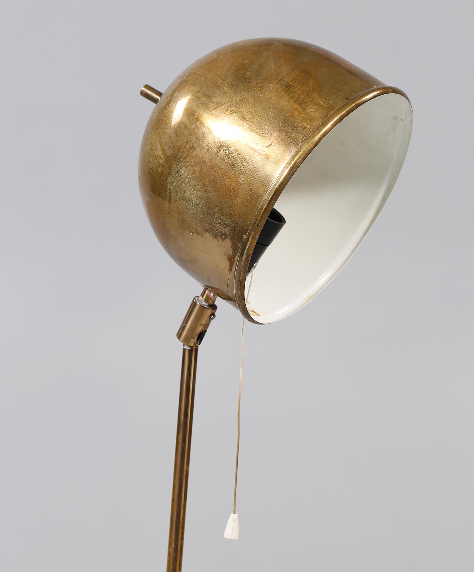 GOLVLAMPA, Bergboms, 1900-talets tredje kvartal.