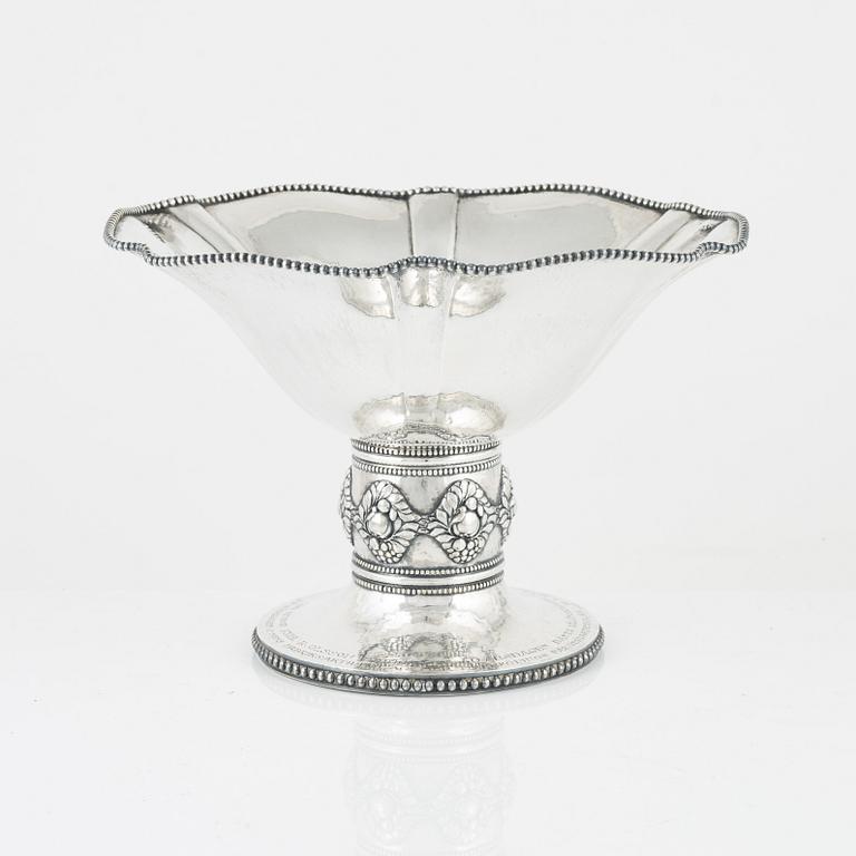A silver bowl, SamPetterson, Norrköping 1919.