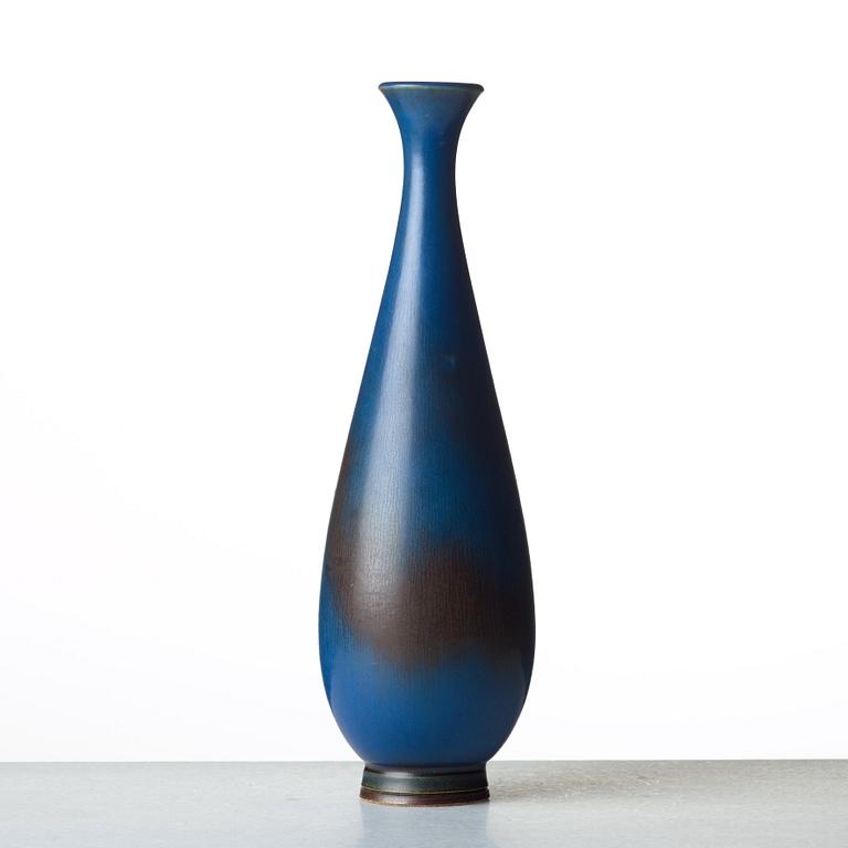 Berndt Friberg, a stoneware vase, Gustavsberg studio, Sweden 1960.