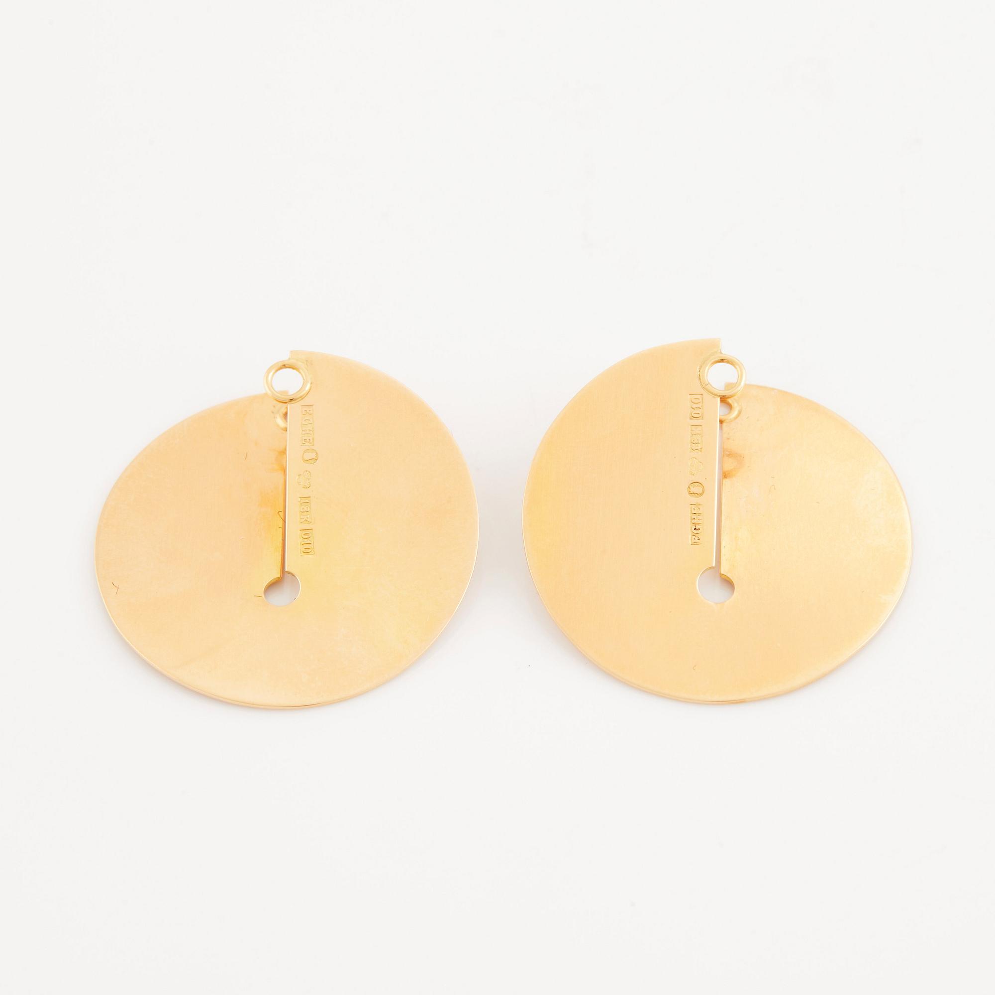 Helena Edman a pair of 18K gold earrings, Stockholm 1988.