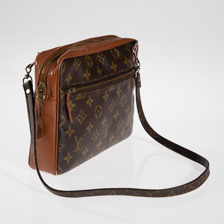 VÄSKA, Louis Vuitton.