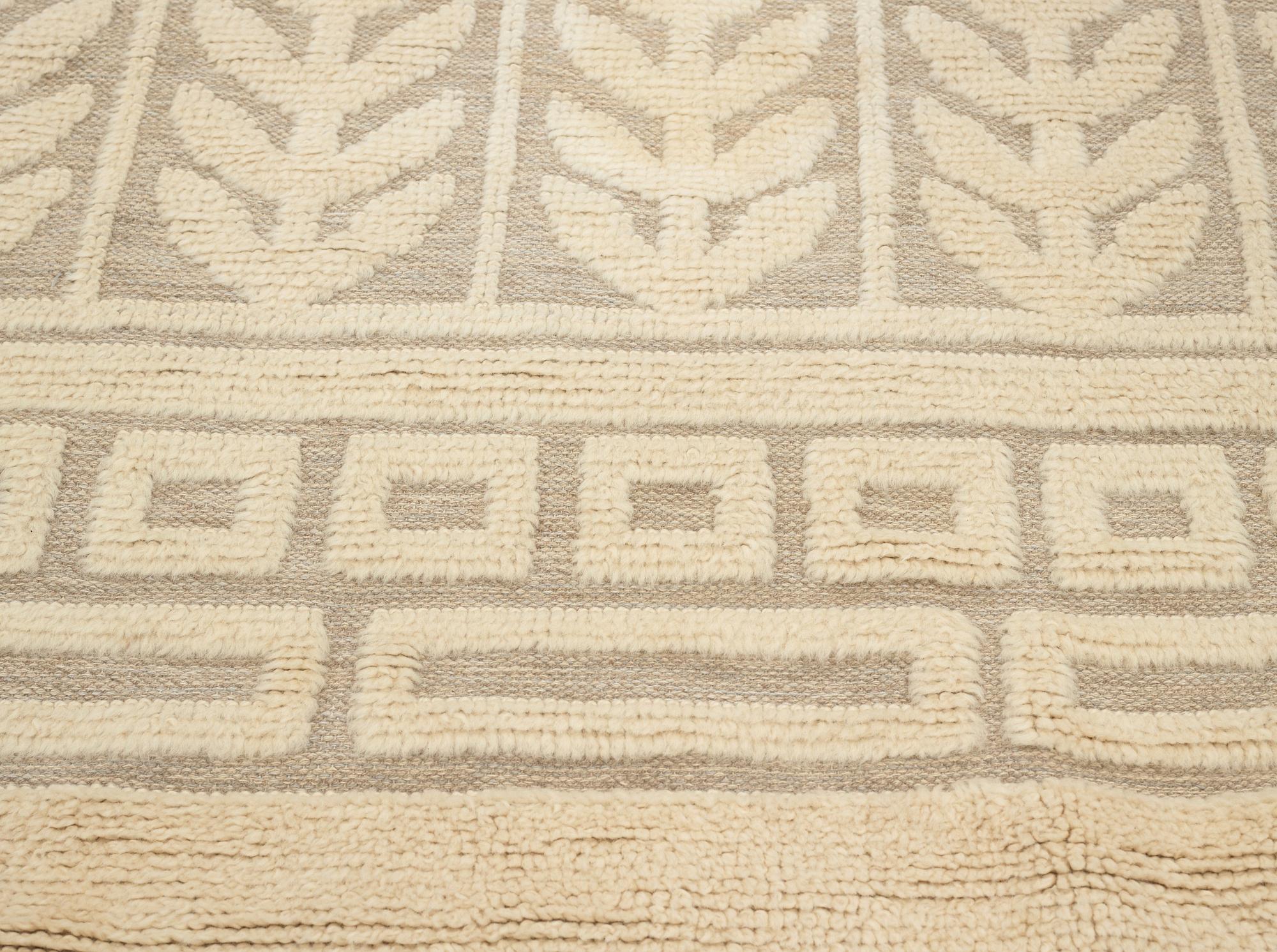 Elsa Gullberg, A carpet, knotted pile in relief, ca 348,5-351,5 x 230,5-236,5 cm, probably Elsa Gullberg.