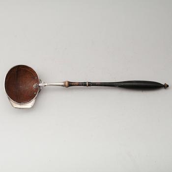 SOPPSLEV, kokosnöt och sannolikt silver, I. Hansson, 1800-tal.
