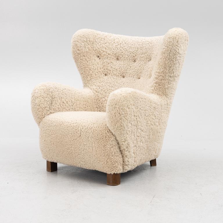 A Scandinavian Modern armchair, mid-20th Century.