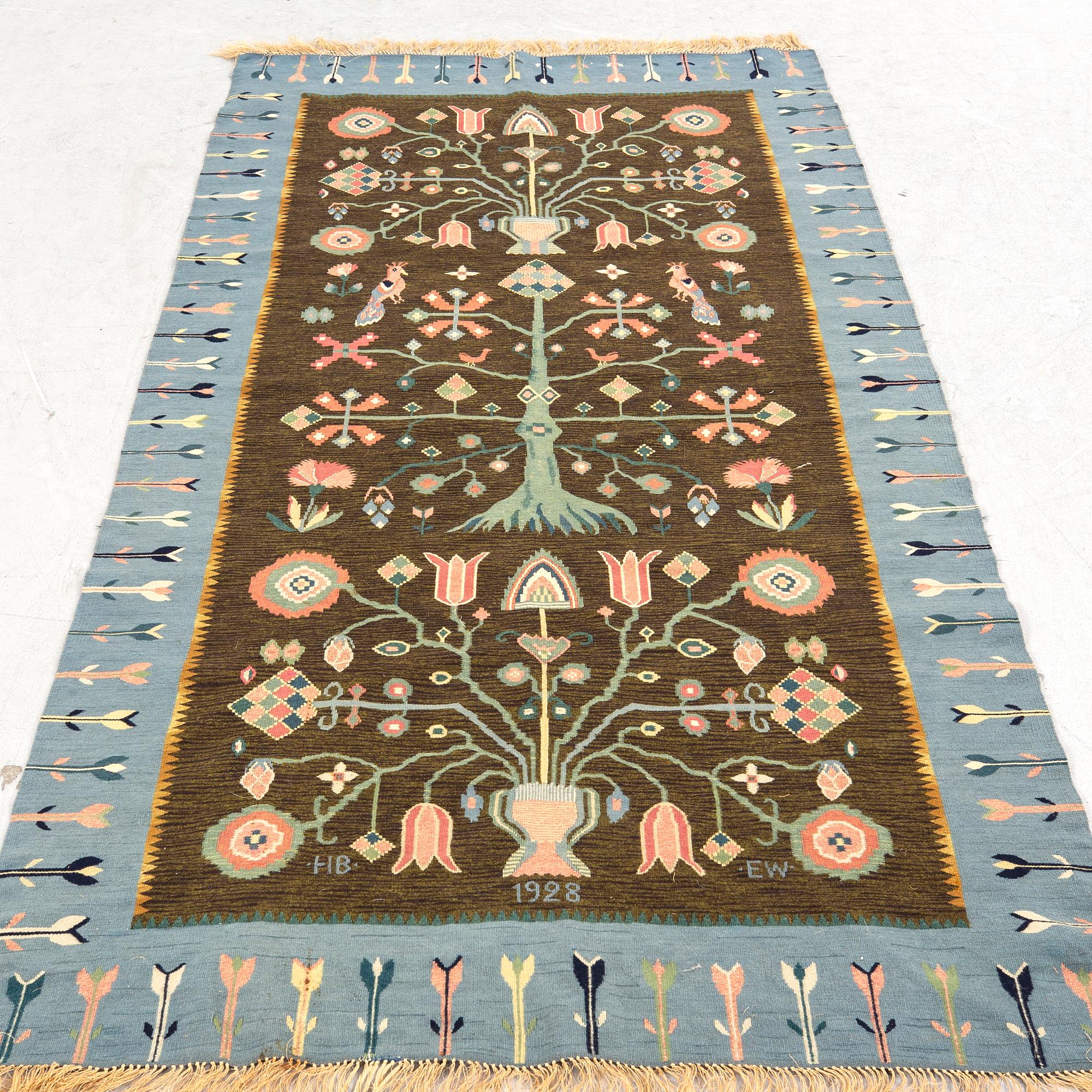 Bonad signerad och daterad 1928 ca 210x115 cm.