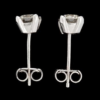 ÖRHÄNGEN, vitguld 18K, briljantslipade diamanter, tot. 1,15 ct.