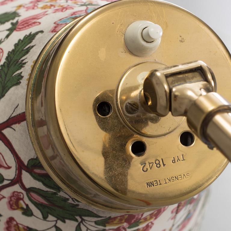 JOSEF FRANK, golvlampa, modell 1842, Svenskt Tenn.