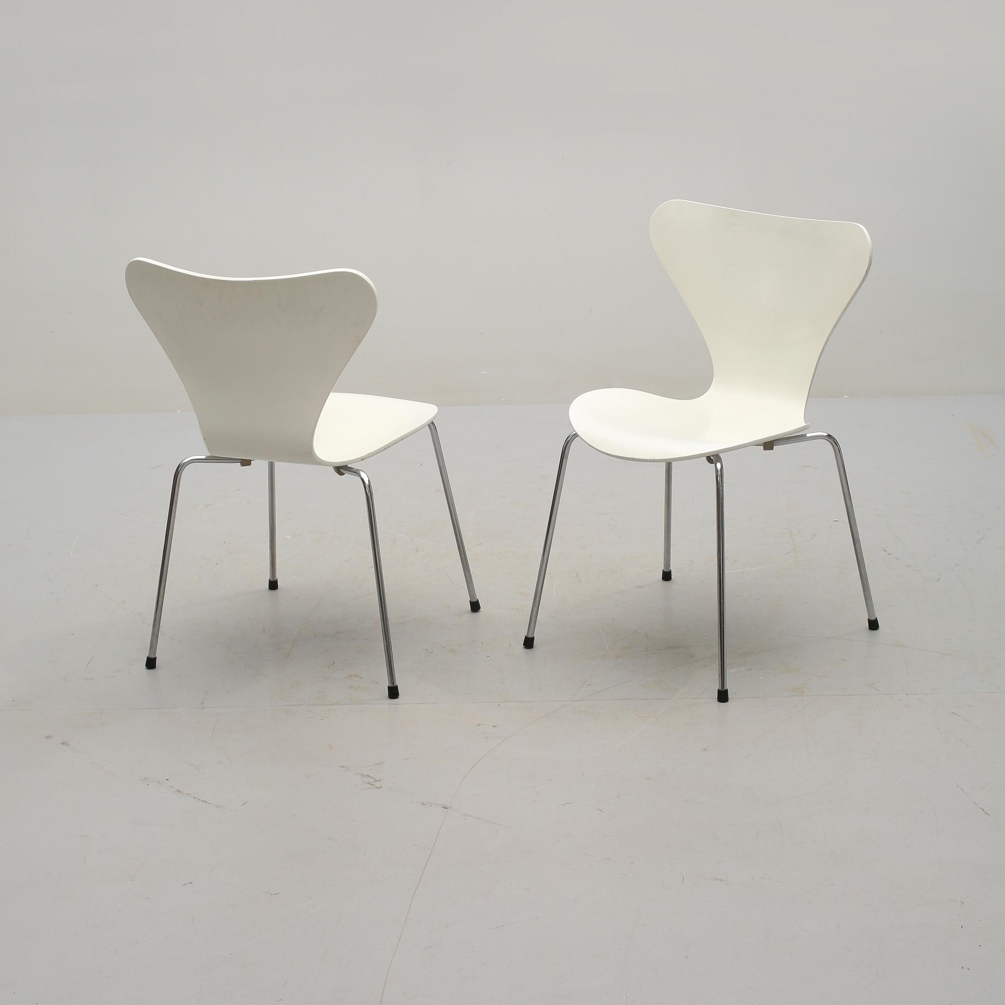 STOLAR, 4 st, "Sjuan", Arne Jacobsen, Fritz Hansen, 1982.