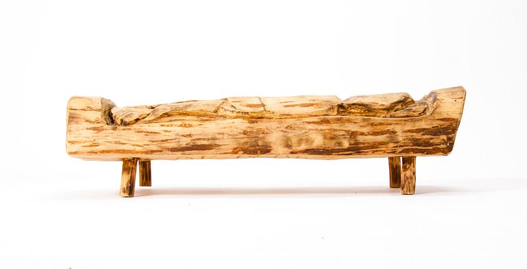 AARNE PALDANIUS, träskulptur, signerad och daterad 1976.