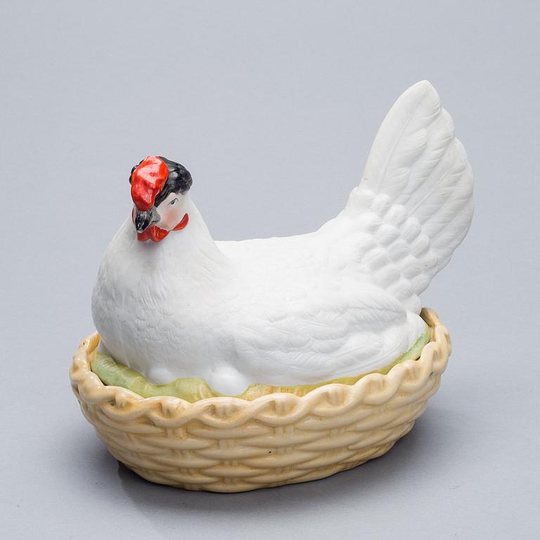ÄGGÖMMA, porslin, 1900-talets början.