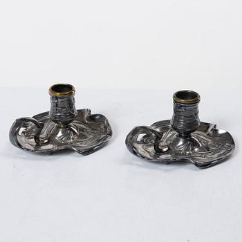 Württembergische Metallwarenfabrik (WMF), Nattljusstakar, ett par, samt bricka, nysilver, jugend, tidigt 1900-tal.