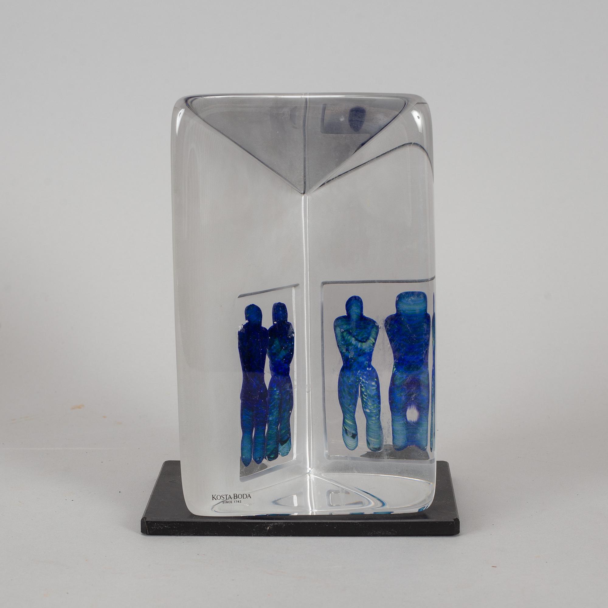 BERTIL VALLIEN, a glass sculpture, signed.