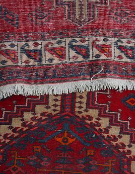GALLERIMATTA, orientalisk. 328 x 100.