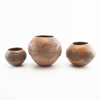 Beer pots Ukhamba 3 pcs Zulu South Africa 21st century stoneware.