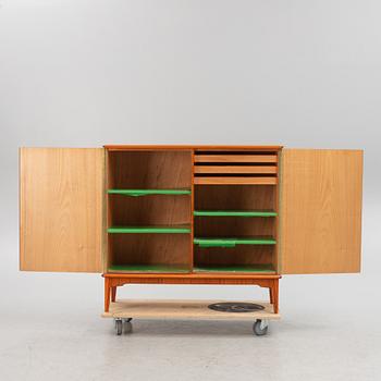 A mid 20th Century cabinet.