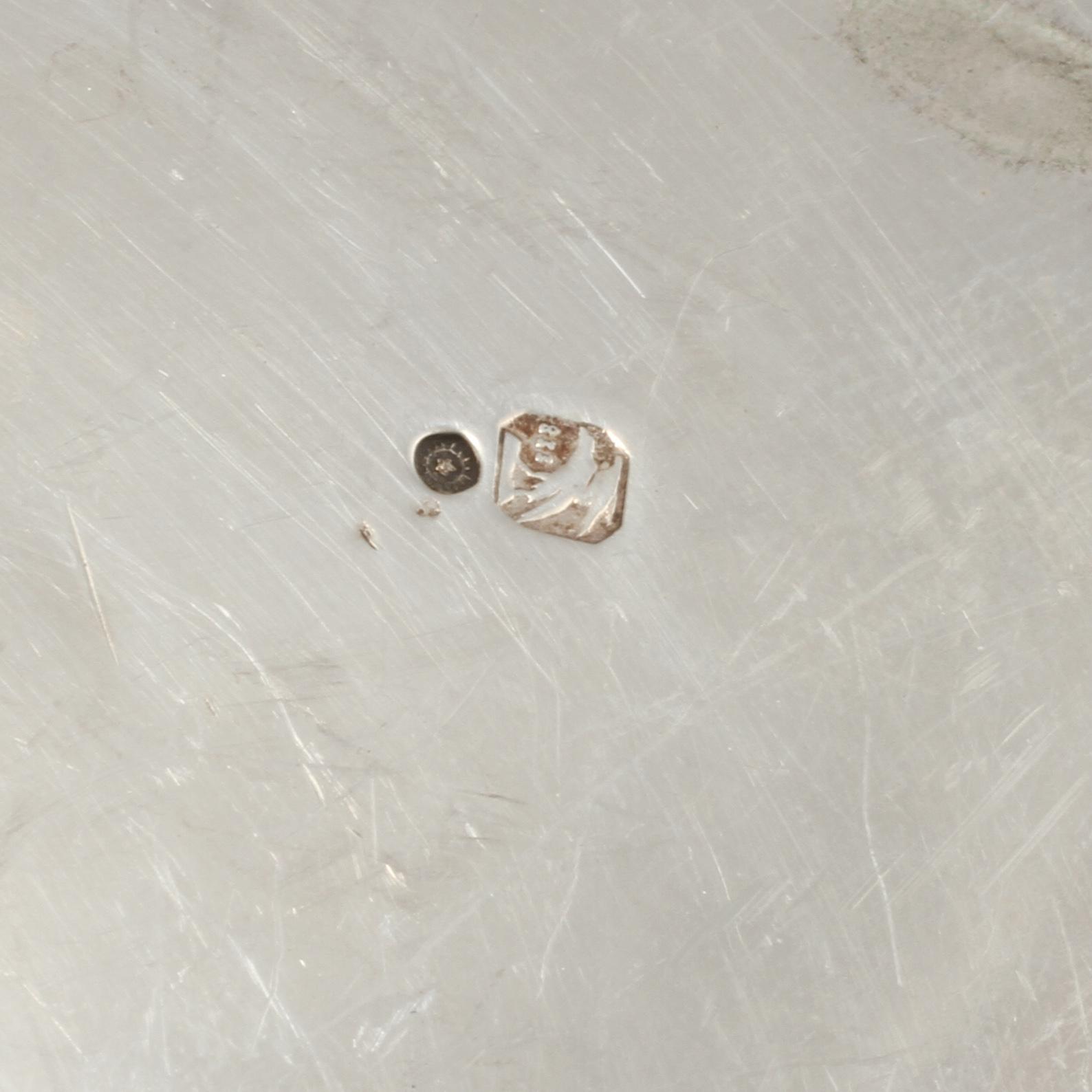 GRÄDDSNIPA samt SOCKERSKÅL, silver, Portugal, 1900-tal. Vikt 235 g.