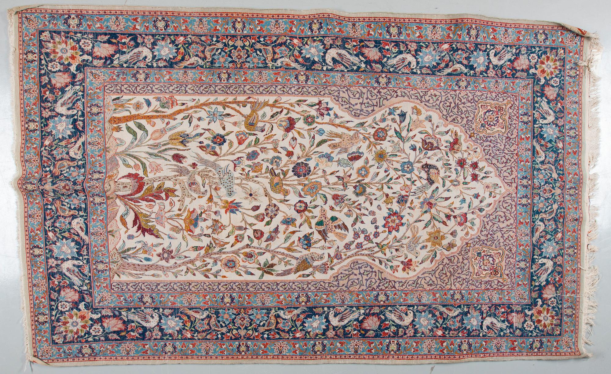 MATTA, Iran, Isfahan, old. Ca 106x170 cm.