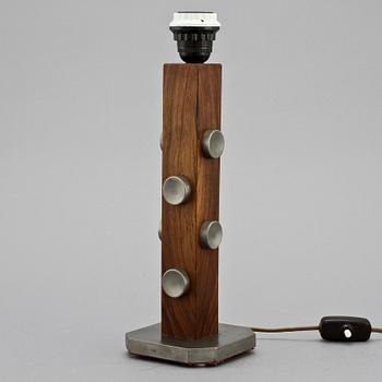 BORDSLAMPA, Koppar & Tennsmide, 1900-talets andra hälft.